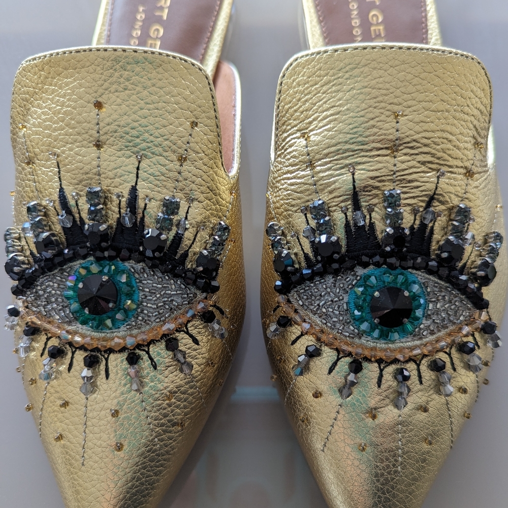NWT Kurt Geiger London Olive Eye Shoes With Box
